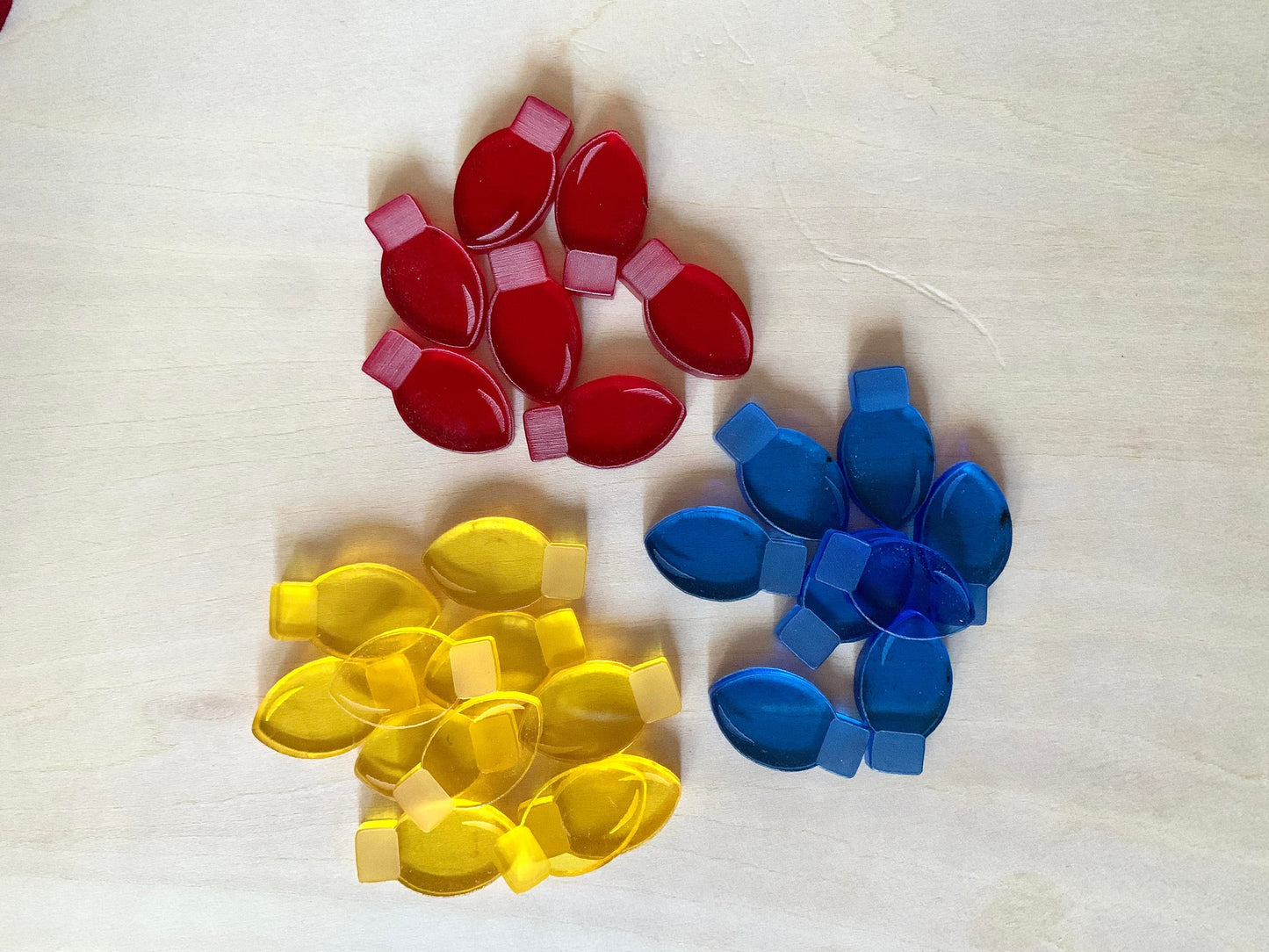 50/100 Acrylic christmas lights, ornaments or candy canes , acrylic maple leaves, acrylic counters, sensory fill, wet play, fizzy play
