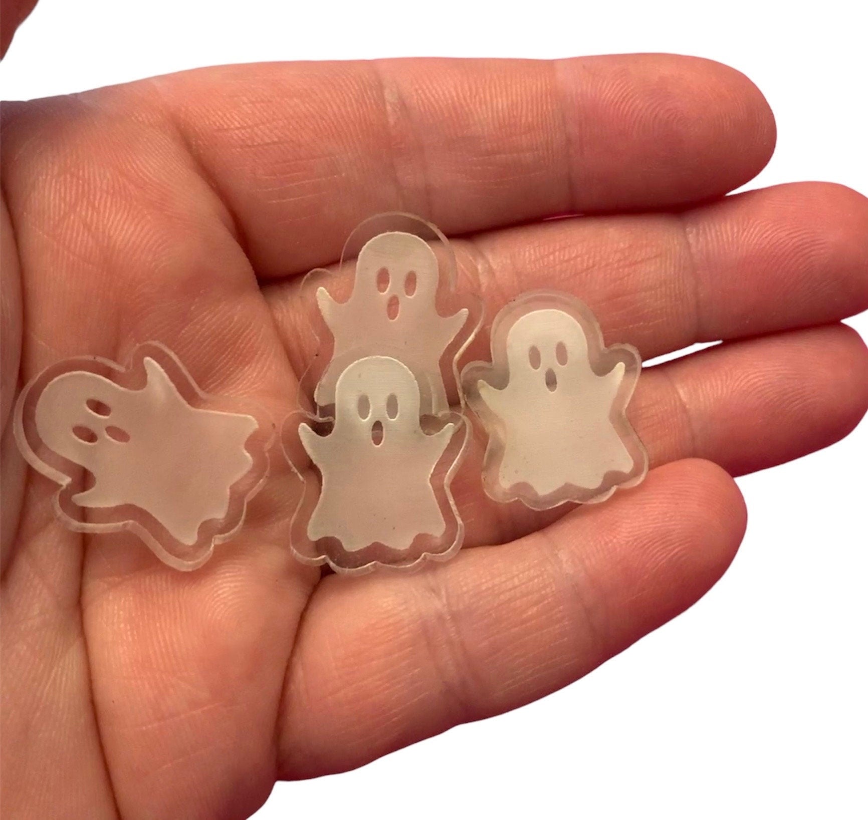 50/100 Acrylic snowflakes, acrylic maple leaves, acrylic counters, ,snowman counters, math manipulatives, counters, sunflowers, sensory fill